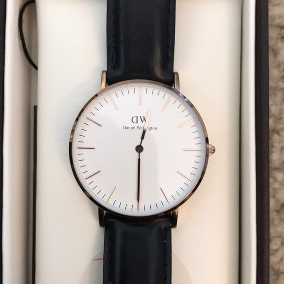 Daniel Wellington Classic Sheffield Watch 36mm - Picture 3 of 7